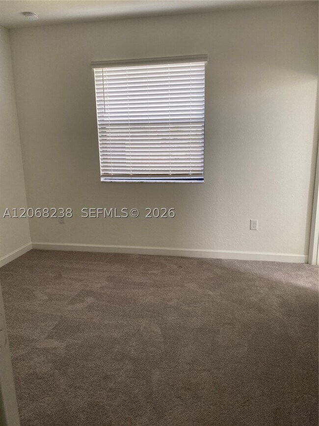 Foto del edificio - 20696 NE 7th Pl