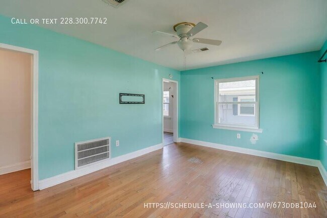 Foto del edificio - 1737 Ridgeway Dr