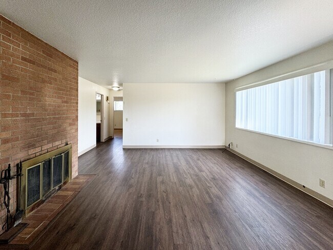 Foto del edificio - 2410 Taylor St