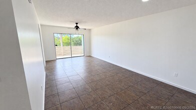 Building Photo - 4131 Stirling Rd