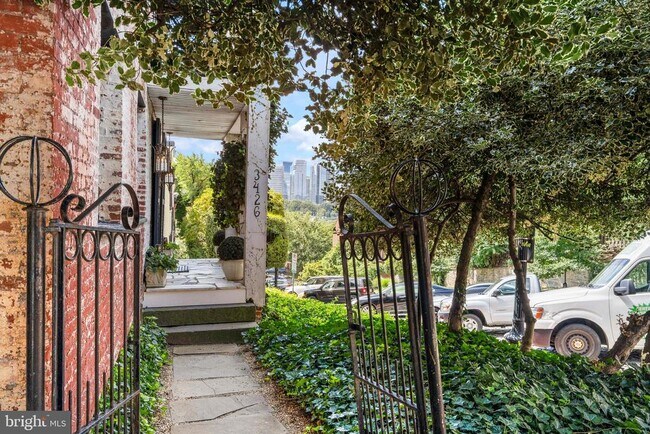 Foto del edificio - 3426 Prospect St NW