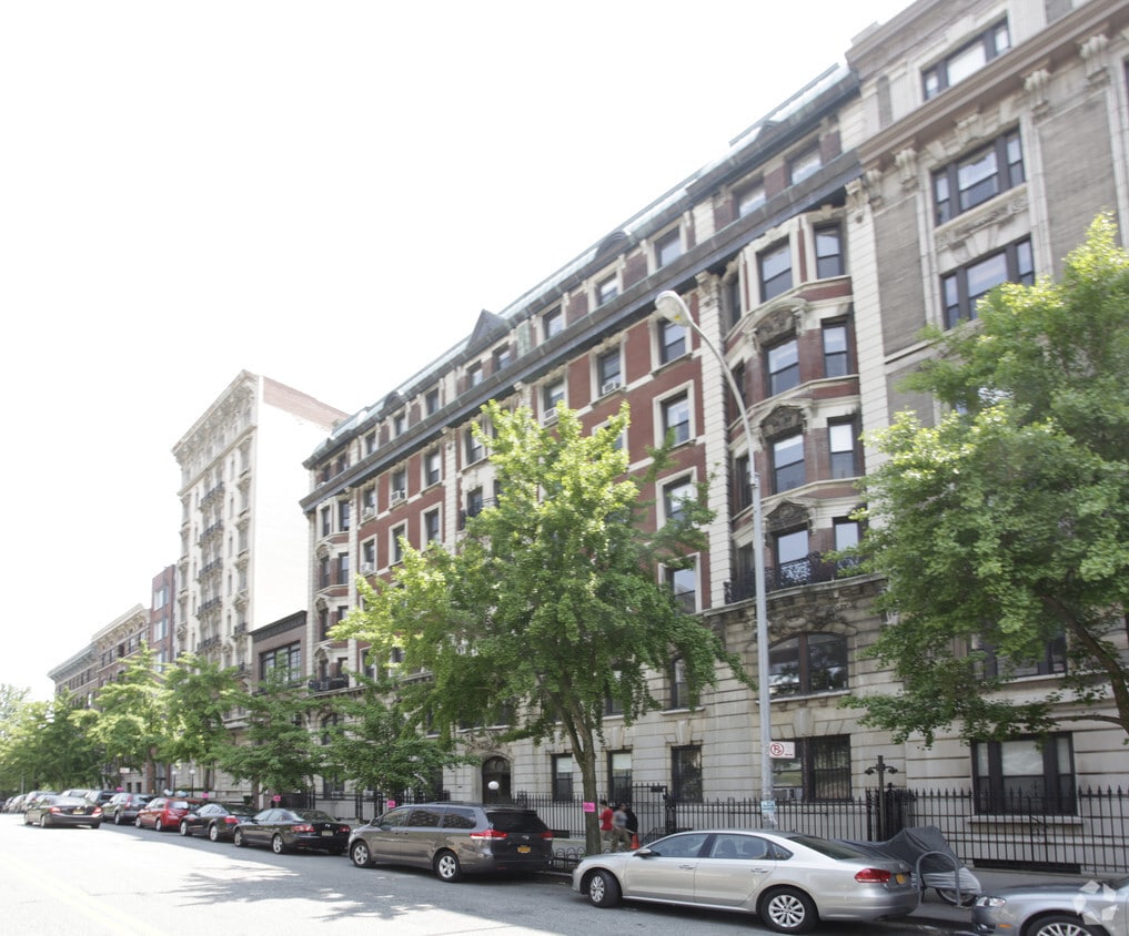 Primary Photo - 430 W 116th St