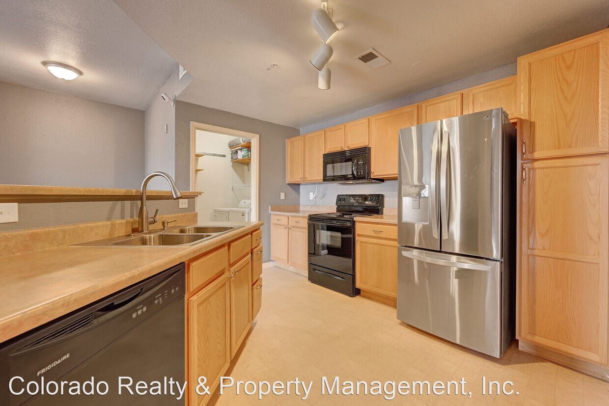 Primary Photo - 1 br, 1 bath House - 5694 N Gibralter Way,...