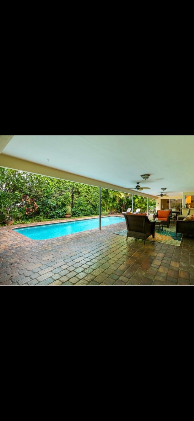 Foto del edificio - 941 Tamarind Way
