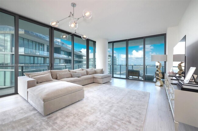 Foto del edificio - 480 NE 31st St
