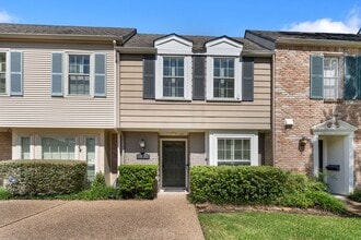Building Photo - 13228 Trail Hollow Dr