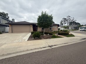 Building Photo - 10805 Cloverfield Point