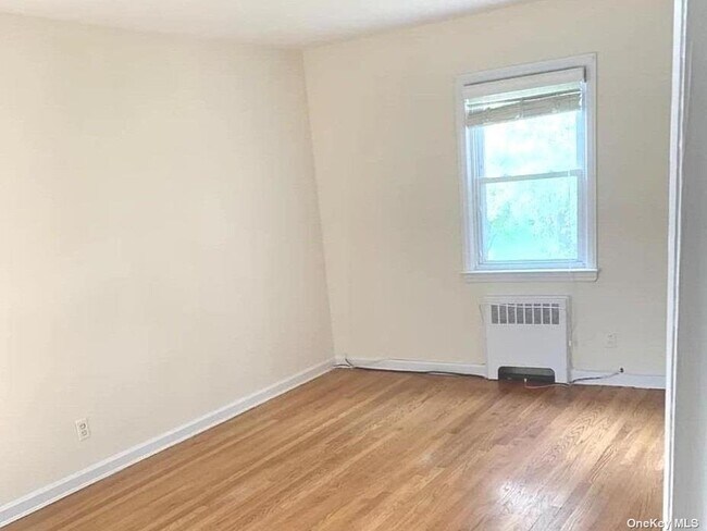 Foto del edificio - 71 Evergreen Ave