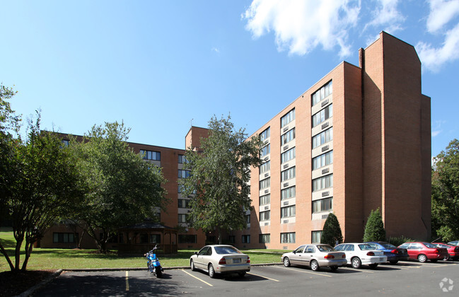 Building Photo - JFK Towers