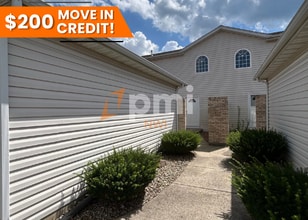 Building Photo - 162 Mallard Pointe Dr