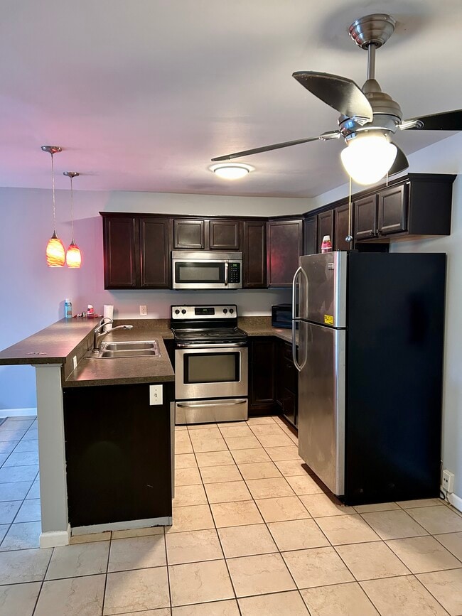 Foto del edificio - 616 Lynn Ave