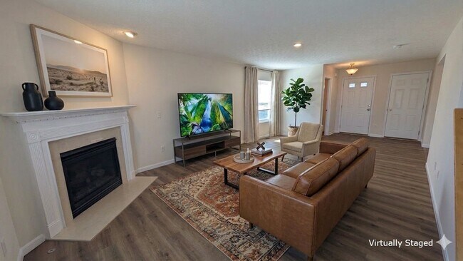 Building Photo - 4BR/2.5BA Middletown Home - Study with French Doors - Pond View