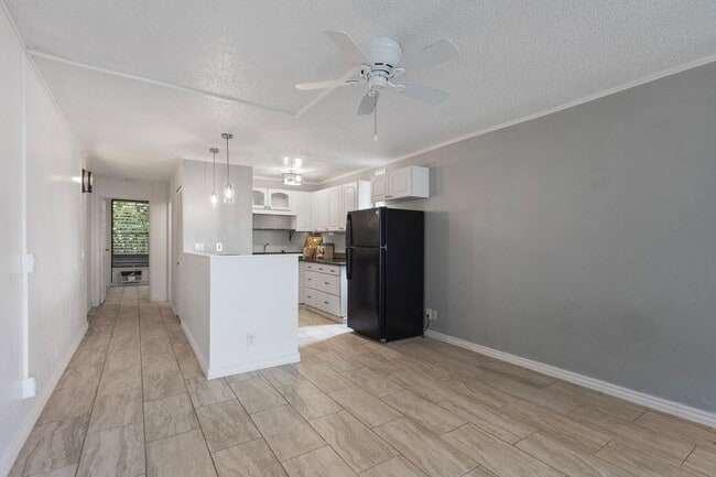 Building Photo - Live your best life in this well-appointed...