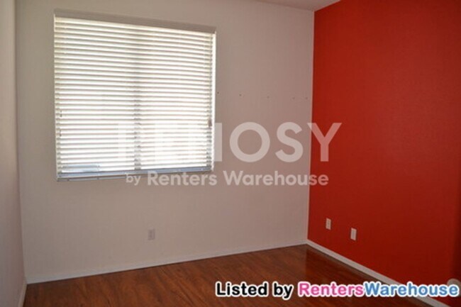 Building Photo - 1744 W Frye Rd