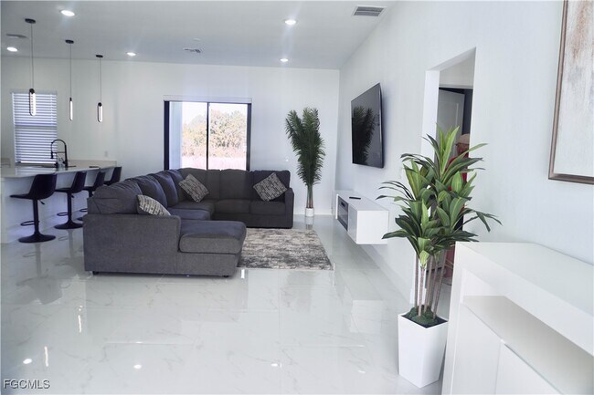 Foto del edificio - 2608 25th St W