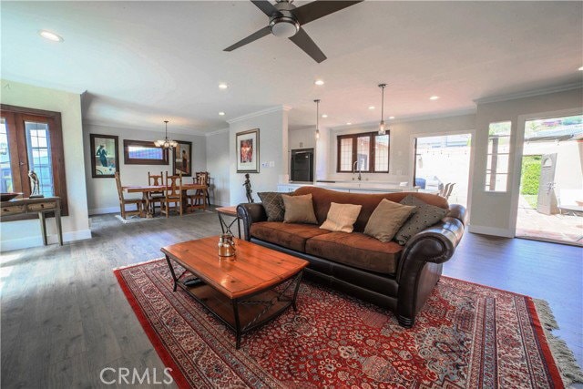 Building Photo - 1601 Louise St