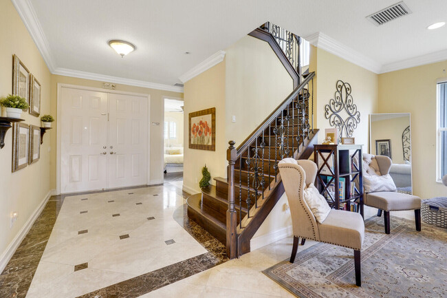 Building Photo - 8676 Breezy Hill Dr