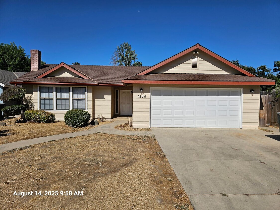 Foto principal - 1845 N Selina Ct
