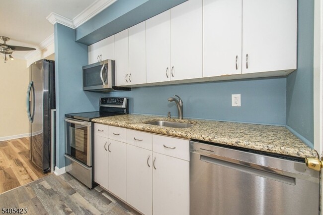 Foto del edificio - 2350 NJ-10