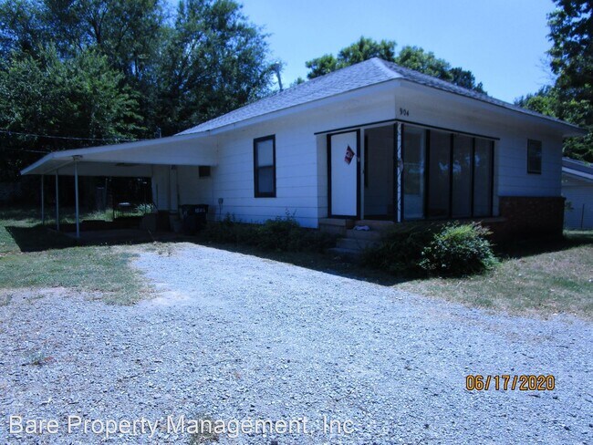 Building Photo - 3 br, 1 bath House - 904 W Grant