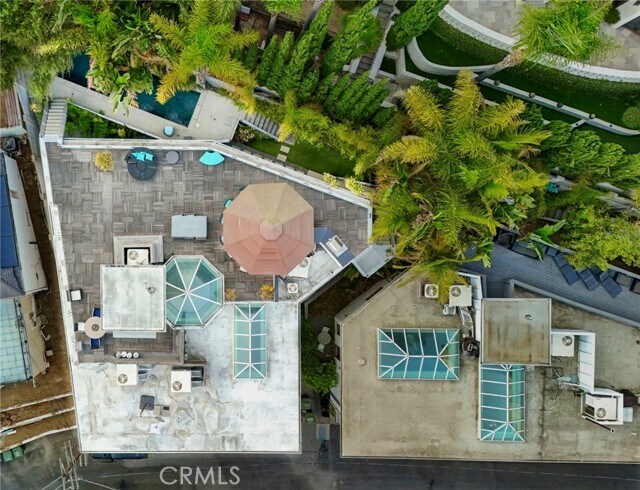 Foto del edificio - 8827 Evanview Dr