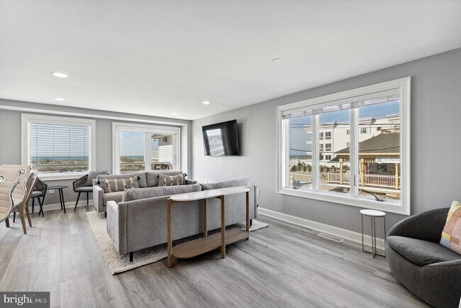 Building Photo - 111 S Decatur Ave