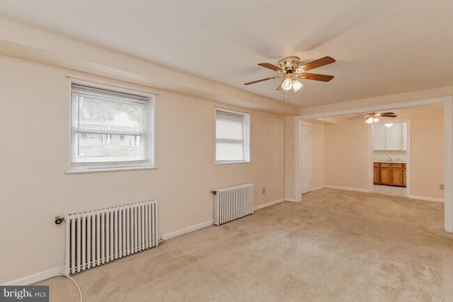 Building Photo - 908 Prospect St