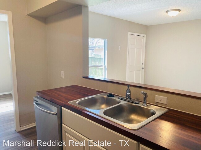 Building Photo - 3 br, 2 bath House - 5666 Bienville Dr