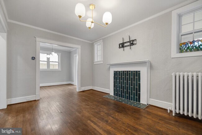 Foto del edificio - 5123 Crittenden St