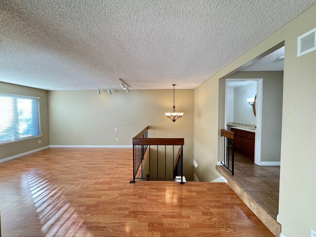 Foto del edificio - Beautiful 2Bd/1.5Ba w/Carport and Garage in Laguna Hills!