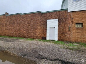 Building Photo - 1430 S 25th St