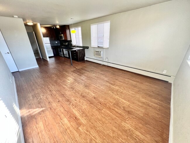 Explore the charm of this sunlit open-plan apartment with contemporary finishes. - Sublime