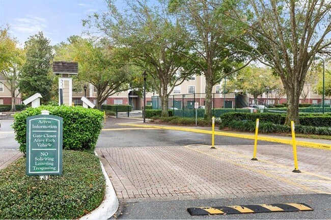 Gate Coming In - 13025 Mulberry Park Dr
