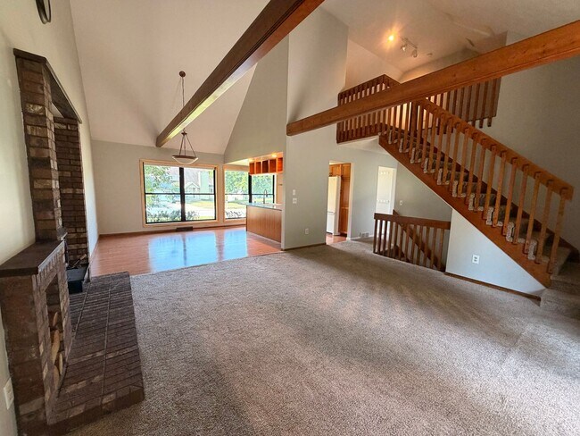 Foto del edificio - 1795 Forest Lake Dr SE