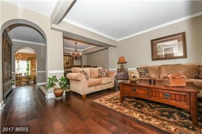 Building Photo - Remarkable Townhouse in Wormans Mill