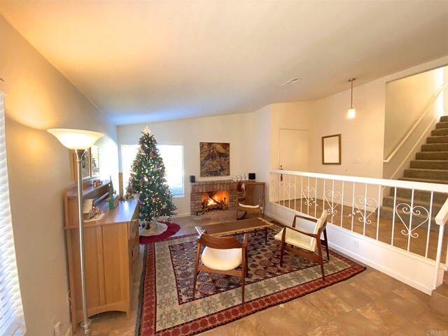 Building Photo - 1127 Quail Hill Dr