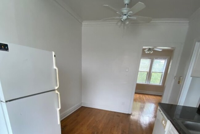 Foto del edificio - 2849 W Berteau Ave