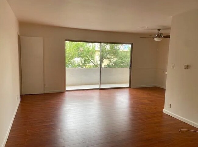 Foto del edificio - 3834 Mentone Ave