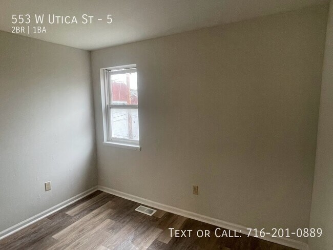 Foto del edificio - 553 W Utica St