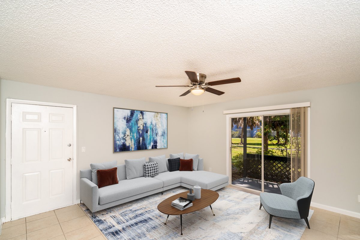 Newly renovated unit! - 500 E Weatherbee Rd