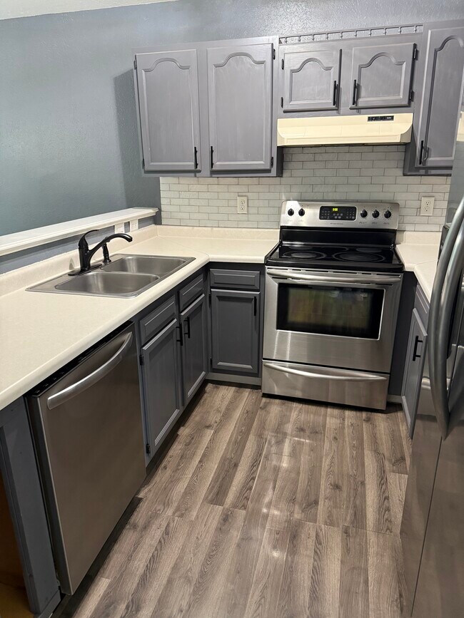 Foto del edificio - W6527 Woodhaven Cir