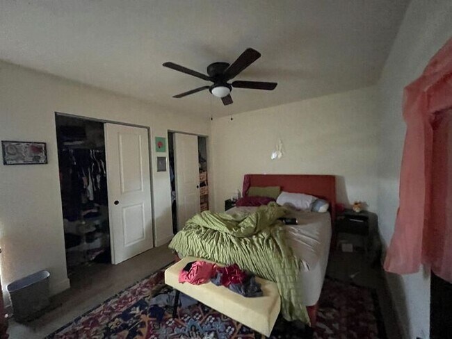 Building Photo - Remodeled Townhome in West Fort Collins