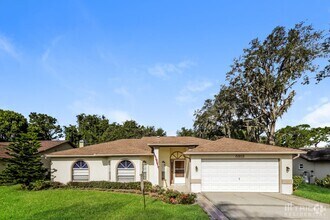 Building Photo - 5913 Fall River Dr