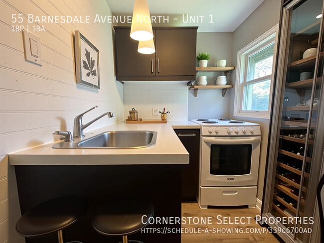 Photo du bâtiment - 55 Barnesdale Ave N