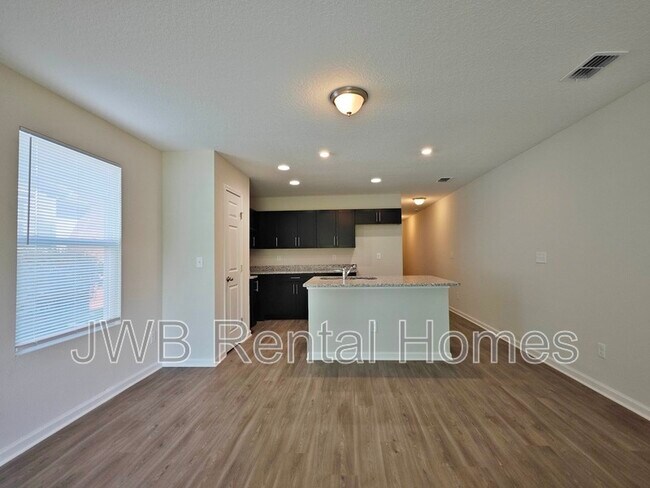 Foto del edificio - 5008 Fremont St