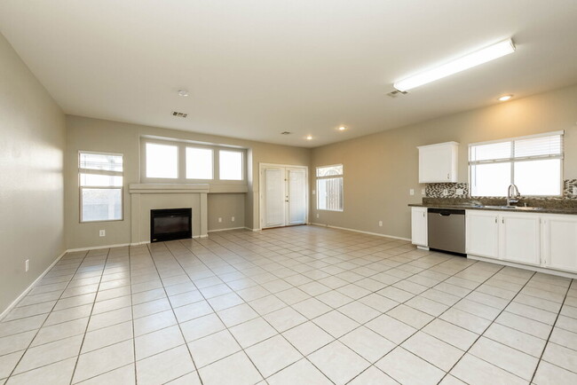 Building Photo - 6813 Tartarus St