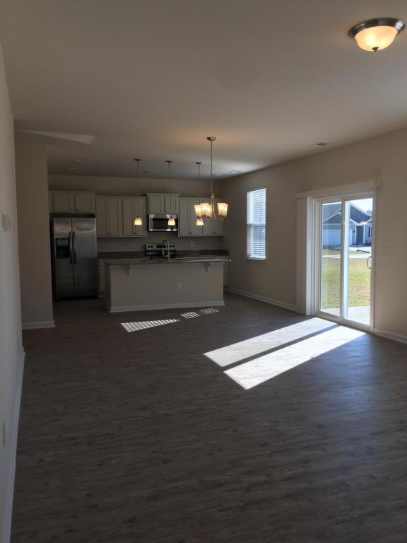 Building Photo - 170 Mountain Ash Ln