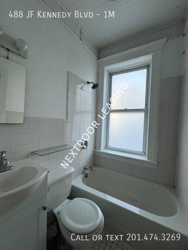 Building Photo - 488 John F. Kennedy Blvd