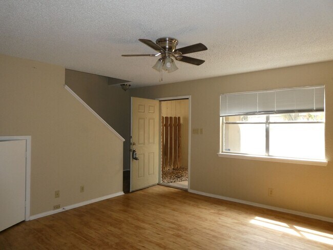 Foto del edificio - Andrews Properties7 (1500 Waterloo Trl)