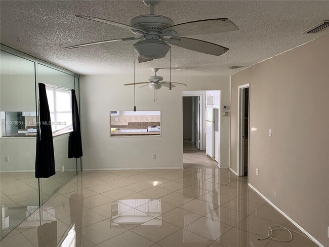 Building Photo - 2501 SW 58th Manor